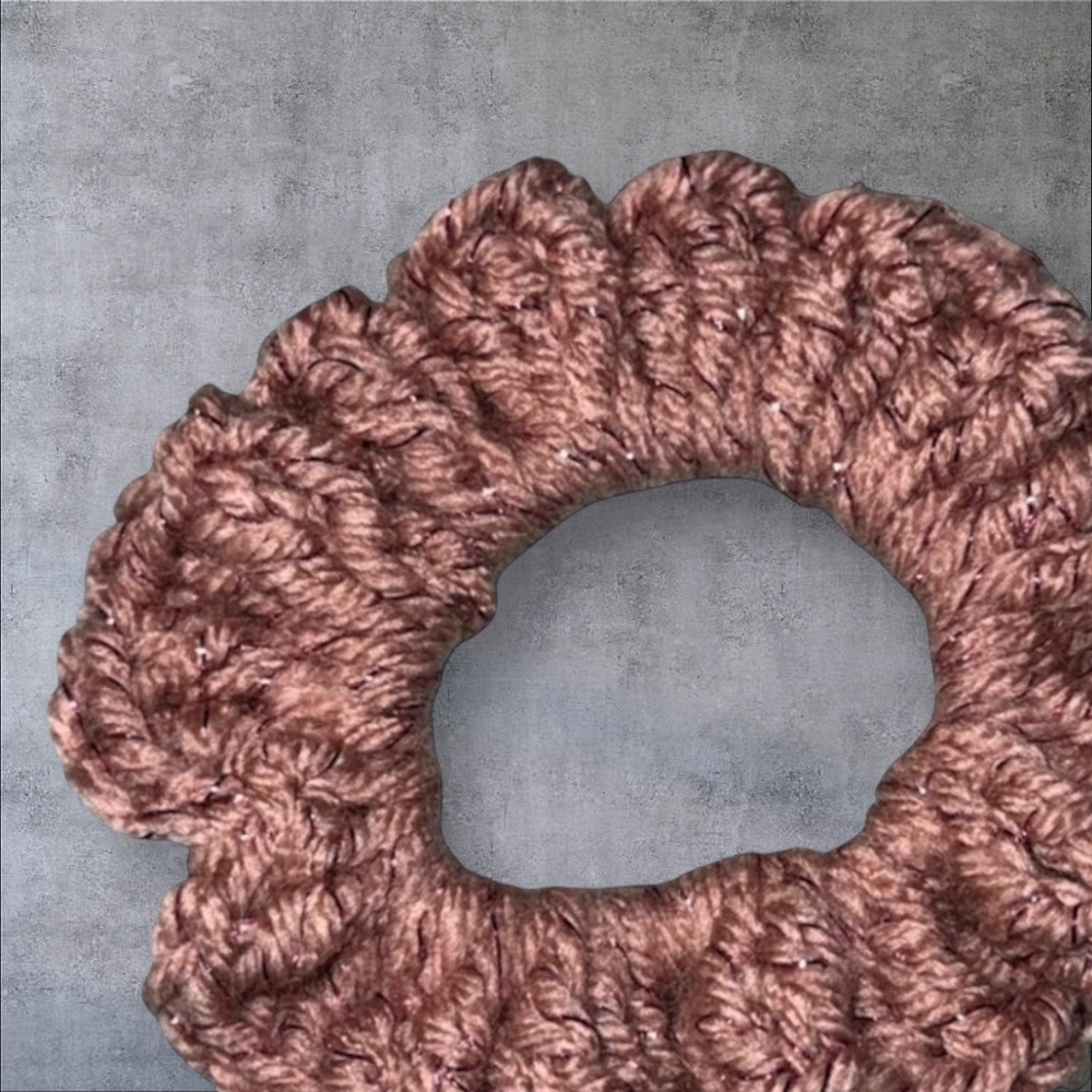 Elegant Pink Sparkling Hair Scrunchie - Picture 4 of 7